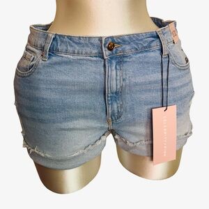 Celebrity Pink Light Blue Jean Shorts - 15/32